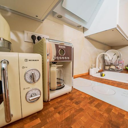 Lux Movie Stars Apartments Perea Peraía المظهر الخارجي الصورة
